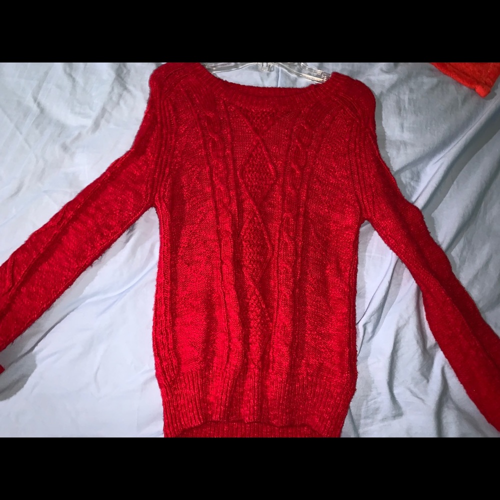 Sweater red